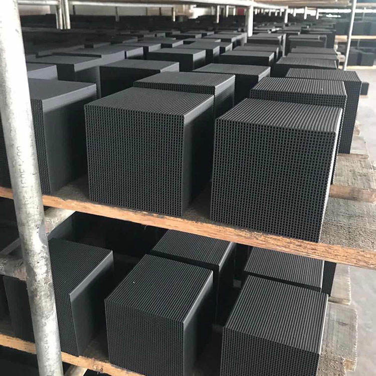 防水型蜂窩活性炭重量多少
